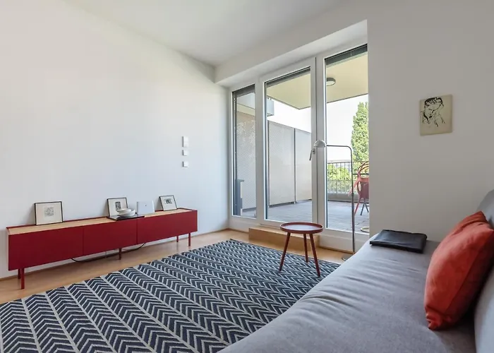 Neu Zentral Und Ruhig An Der U2 / Stadion Apartamento