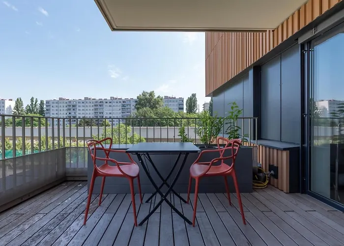 Apartamento Neu Zentral Und Ruhig An Der U2 / Stadion