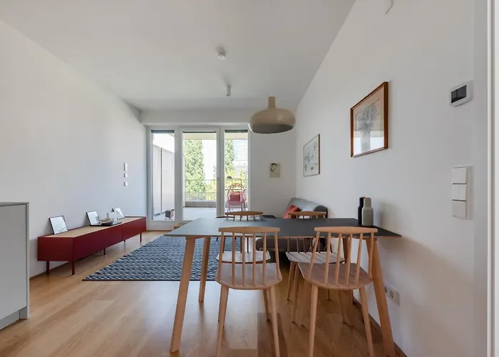 Apartment Neu Zentral Und Ruhig An Der U2 / Stadion Vienna